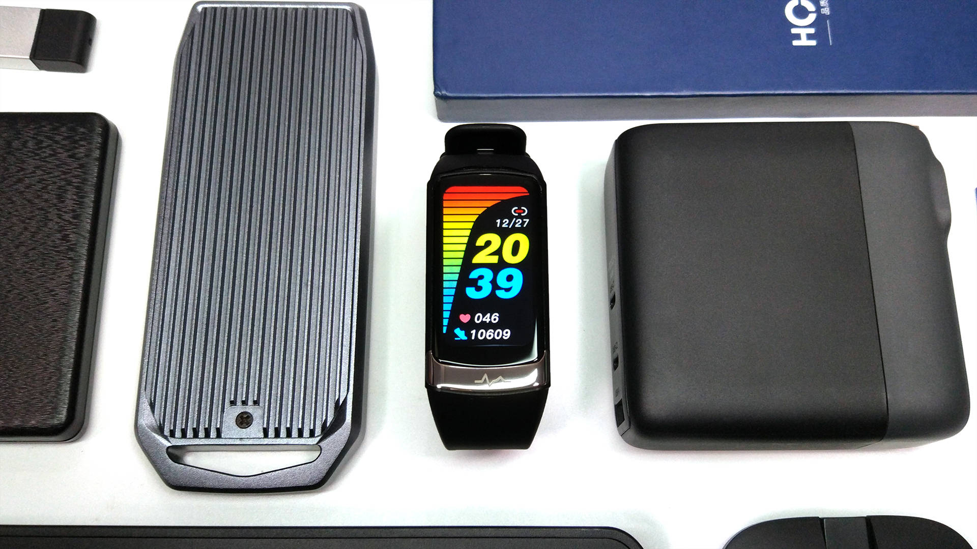 华为手环如何更换手机
:支持血氧血压和体温监测等多功能运动手环——dido F50SPro手环简评