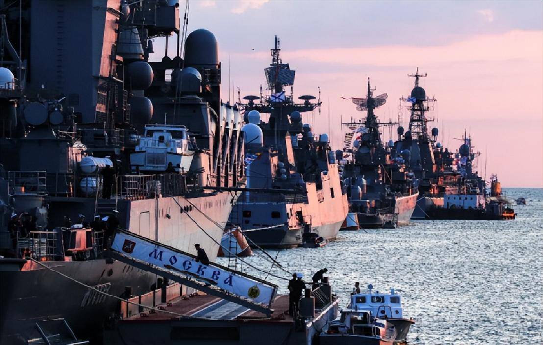 世界征服者波兰球苹果版:俄罗斯海魂：彼得大帝的圣尼古拉斯号玩具战舰-第14张图片-太平洋在线下载